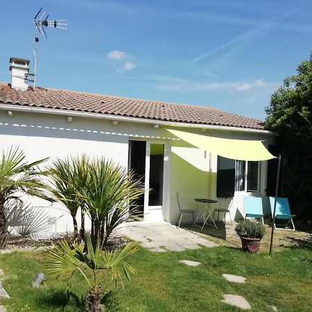Maison De Vacances Face Plan D'Eau Classee La Faute-sur-Mer Exteriör bild